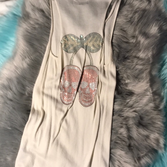 rebel cashmere Tops - Long cream cashmere tank with cherry 🍒 skulls